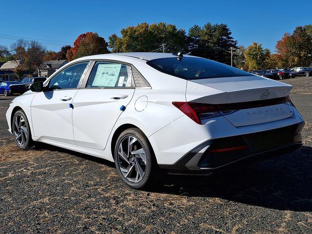 new 2024 Hyundai Elantra car, priced at $28,497