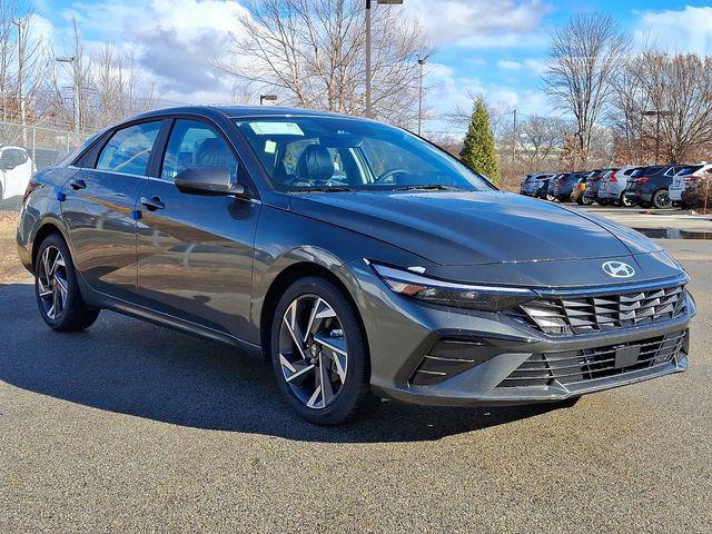 new 2025 Hyundai Elantra car, priced at $26,604