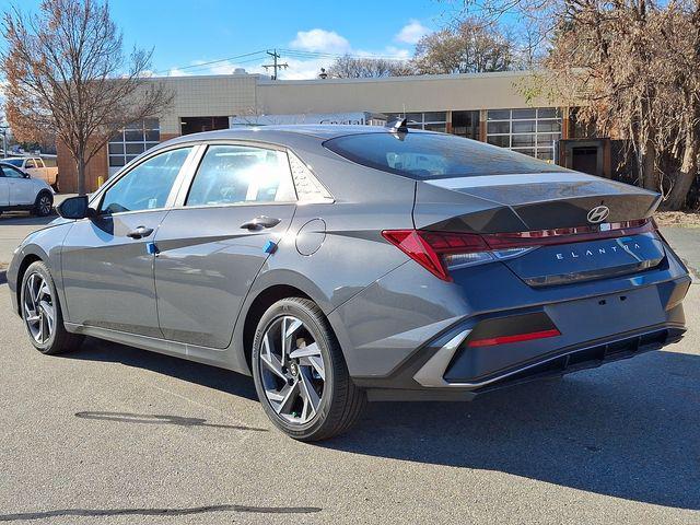 new 2025 Hyundai Elantra car, priced at $25,565