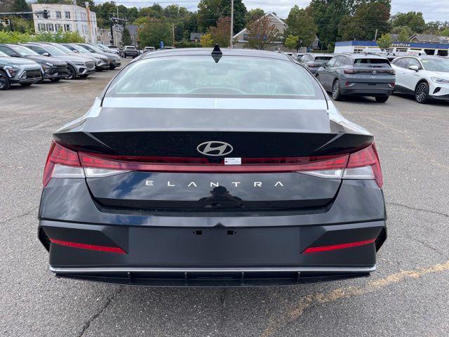 new 2025 Hyundai Elantra car, priced at $25,587