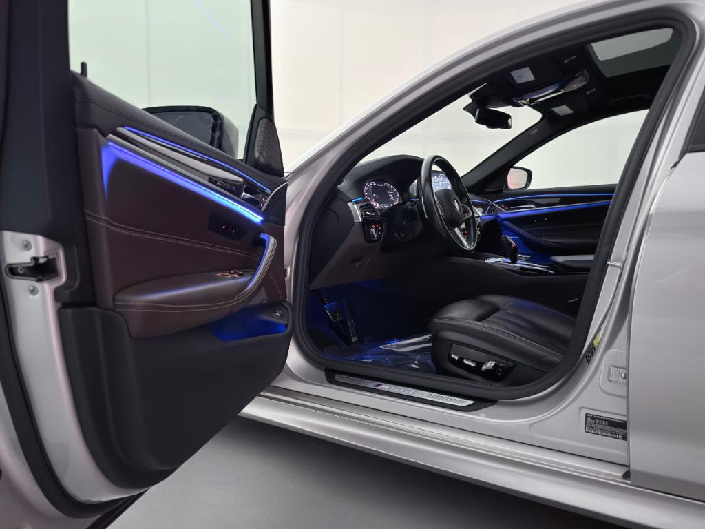 used 2020 BMW M550 car, priced at $33,900