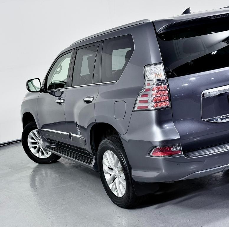 used 2018 Lexus GX 460 car, priced at $24,900