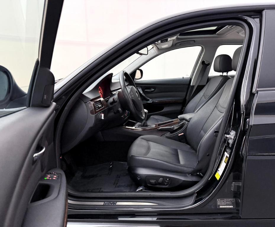 used 2011 BMW 328 car, priced at $8,400