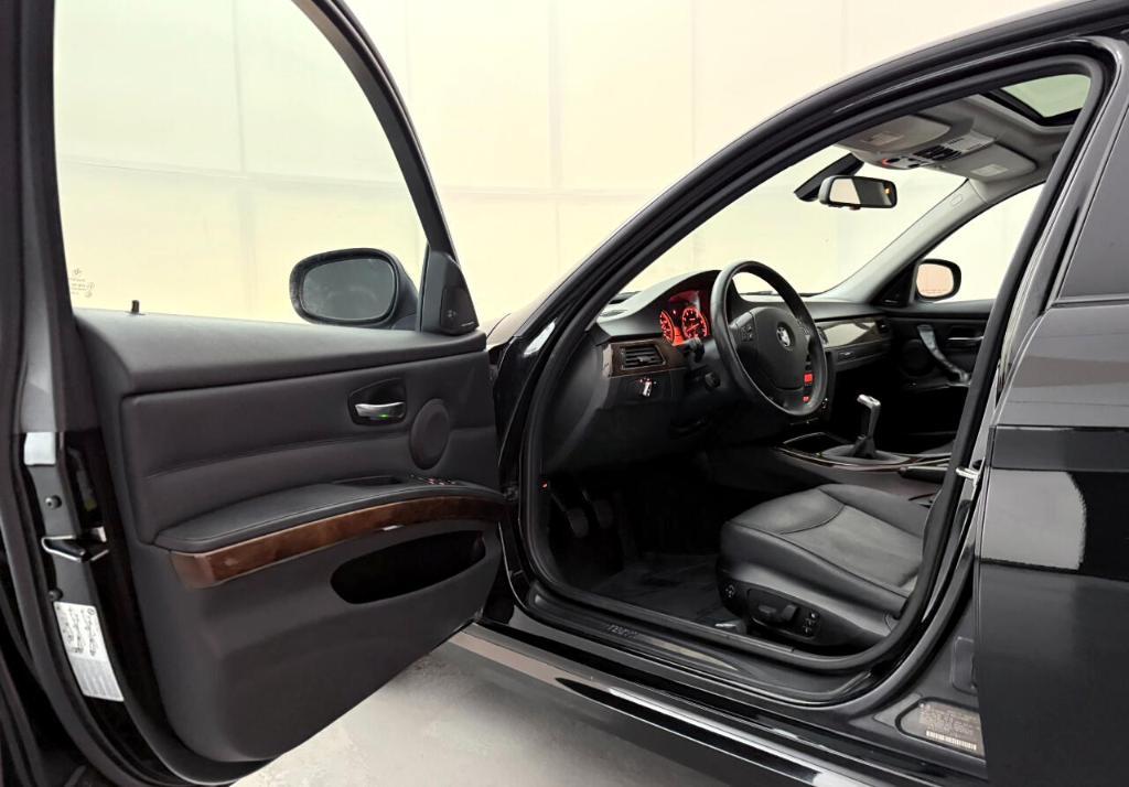 used 2011 BMW 328 car, priced at $8,400