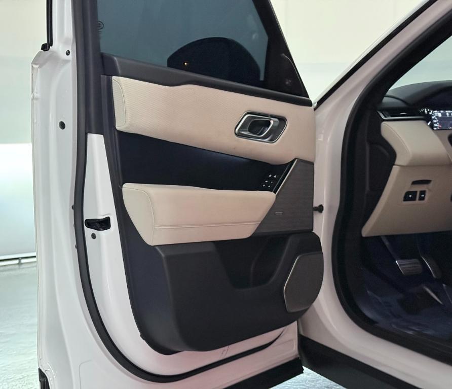 used 2022 Land Rover Range Rover Velar car, priced at $29,995