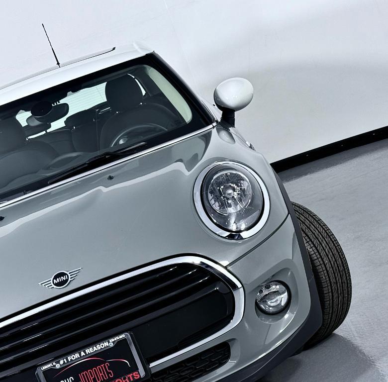 used 2019 MINI Hardtop car, priced at $19,900