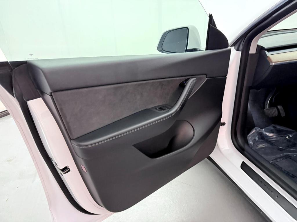 used 2021 Tesla Model Y car, priced at $25,500