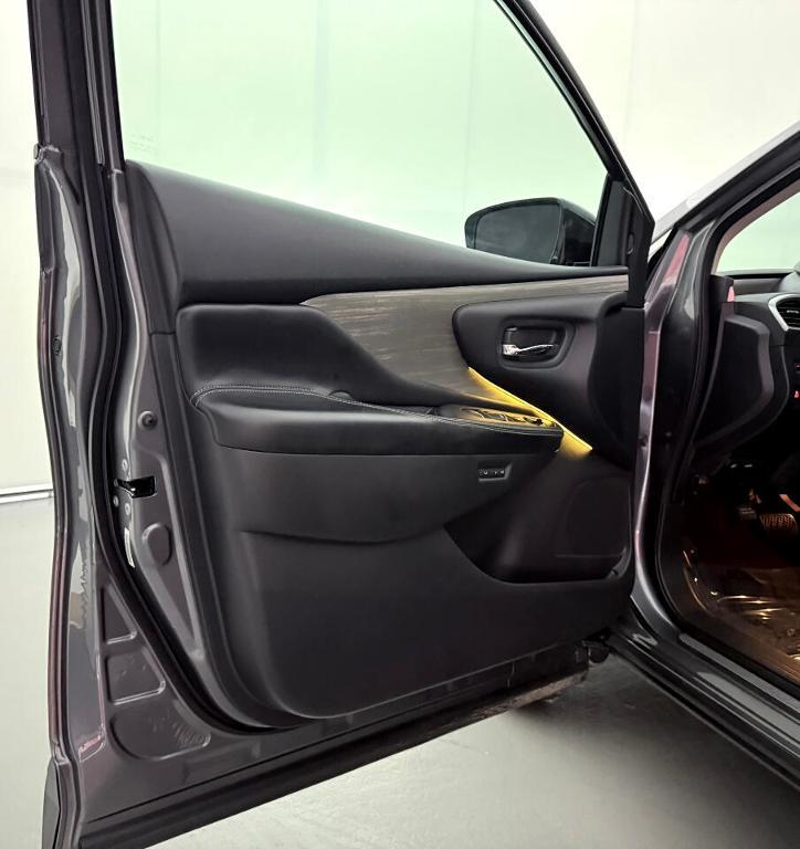 used 2015 Nissan Murano car, priced at $11,900