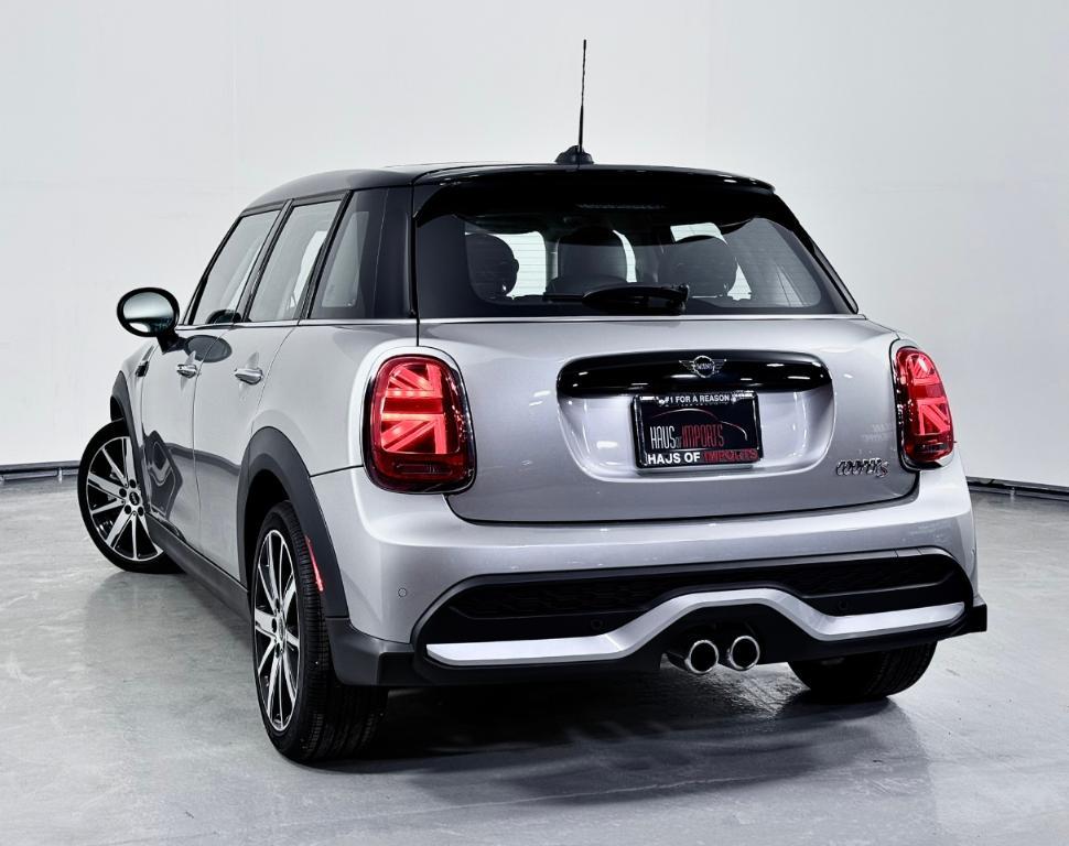 used 2024 MINI Hardtop car, priced at $29,300