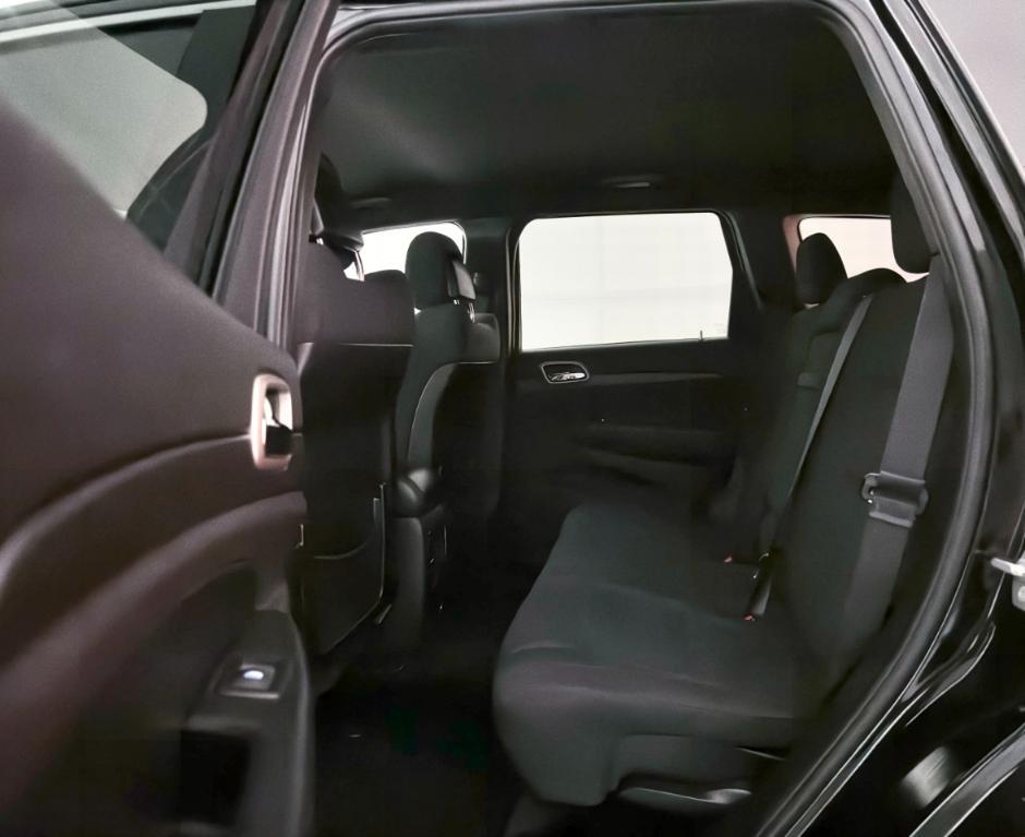 used 2015 Jeep Grand Cherokee car, priced at $7,500