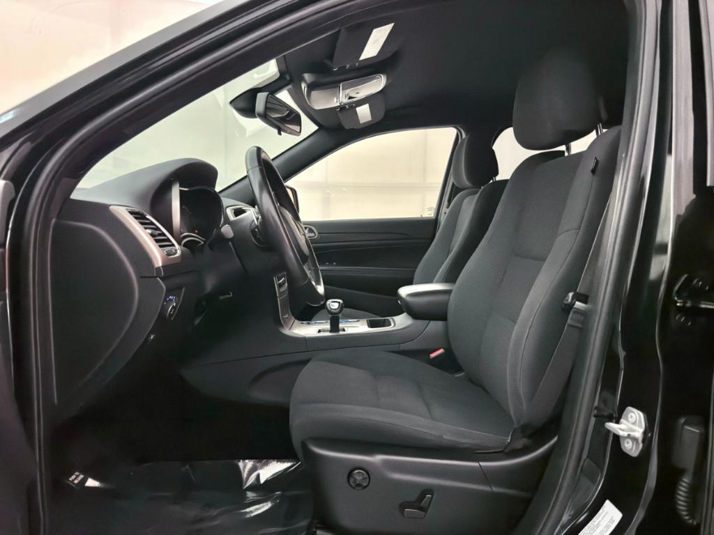 used 2015 Jeep Grand Cherokee car, priced at $7,500