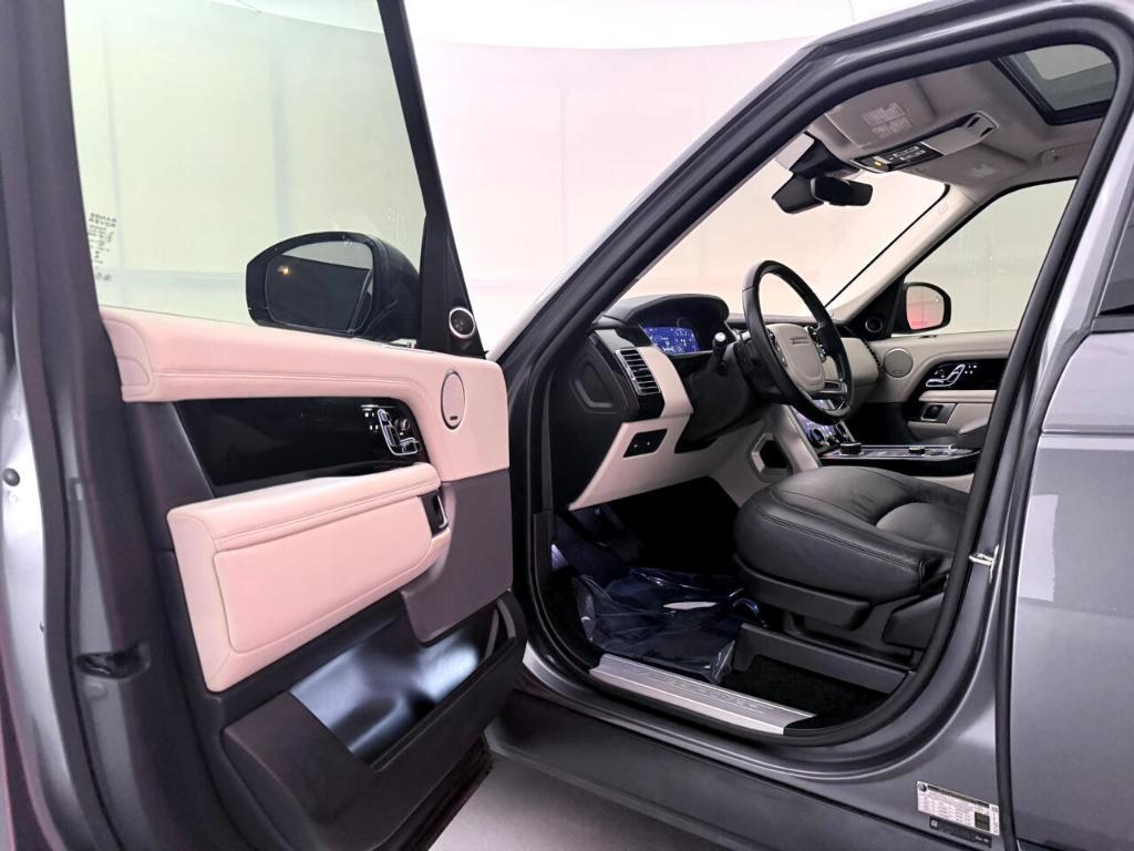 used 2018 Land Rover Range Rover car, priced at $27,800