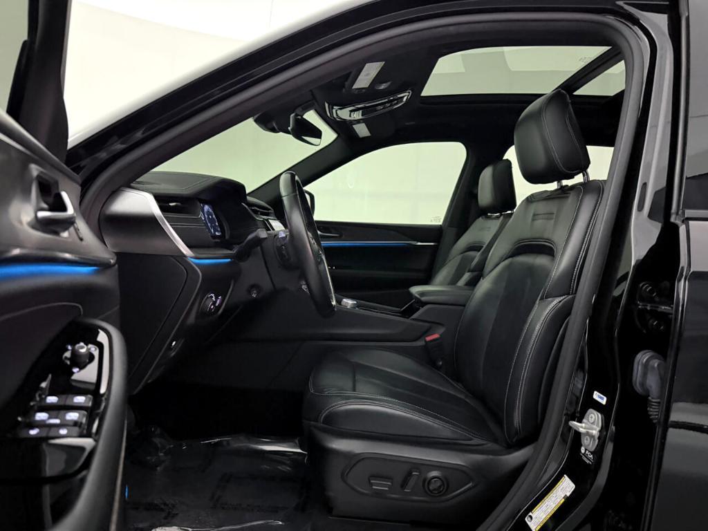 used 2021 Jeep Grand Cherokee L car, priced at $31,900
