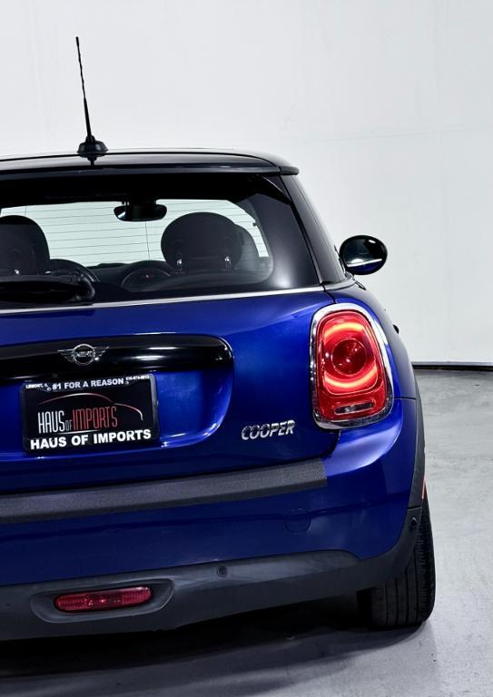 used 2019 MINI Hardtop car, priced at $16,500