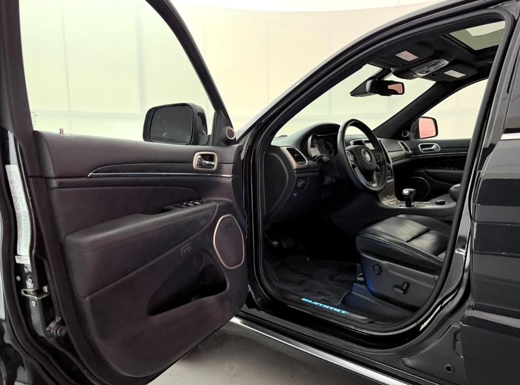 used 2015 Jeep Grand Cherokee car, priced at $19,500