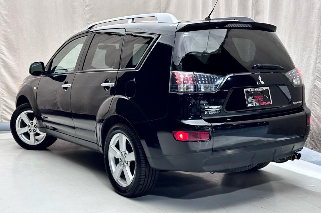 used 2007 Mitsubishi Outlander car, priced at $5,900