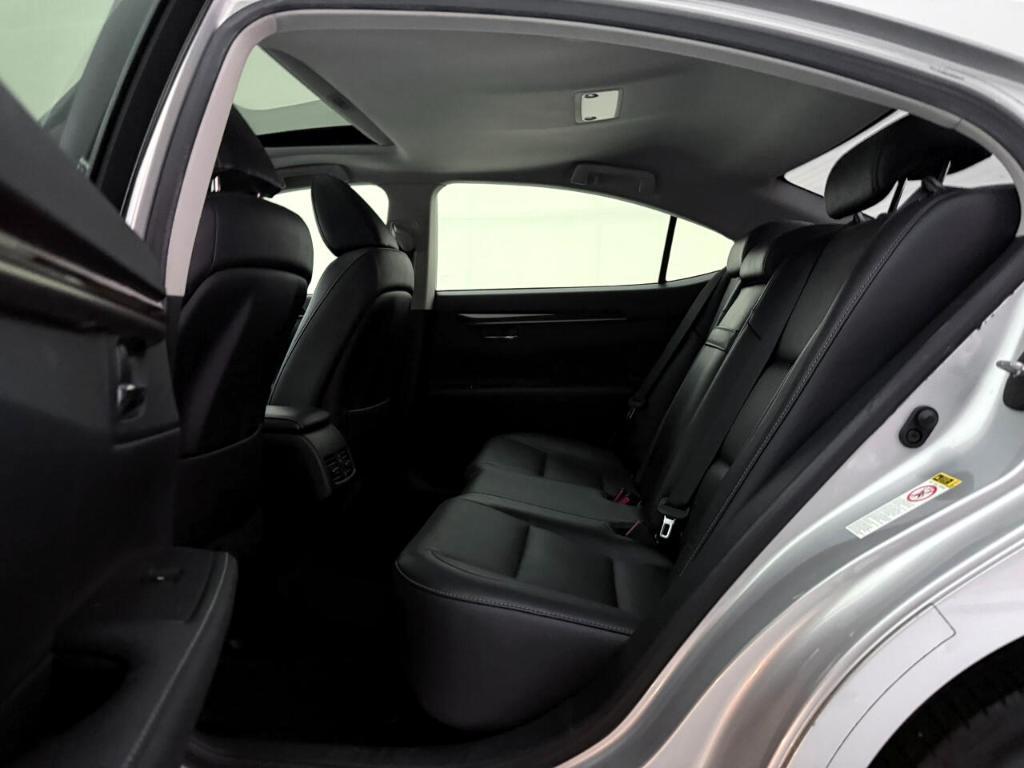 used 2013 Lexus ES 350 car, priced at $9,998