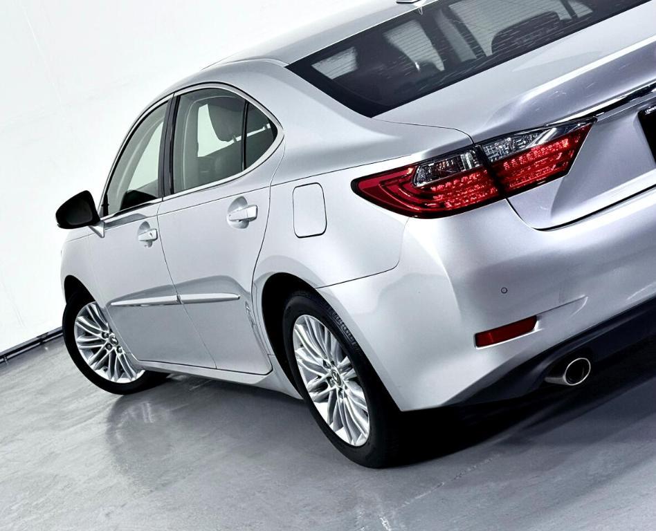 used 2013 Lexus ES 350 car, priced at $9,998