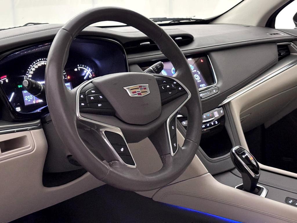 used 2018 Cadillac XT5 car, priced at $22,500