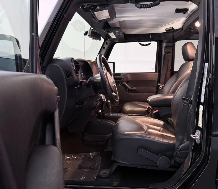 used 2015 Jeep Wrangler Unlimited car, priced at $19,300