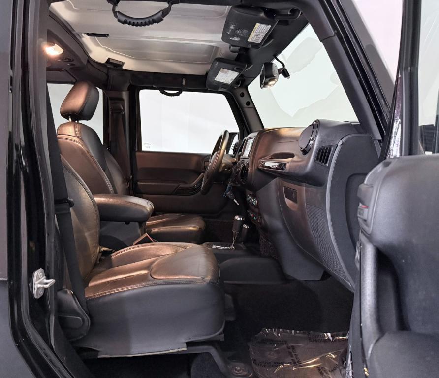 used 2015 Jeep Wrangler Unlimited car, priced at $19,300