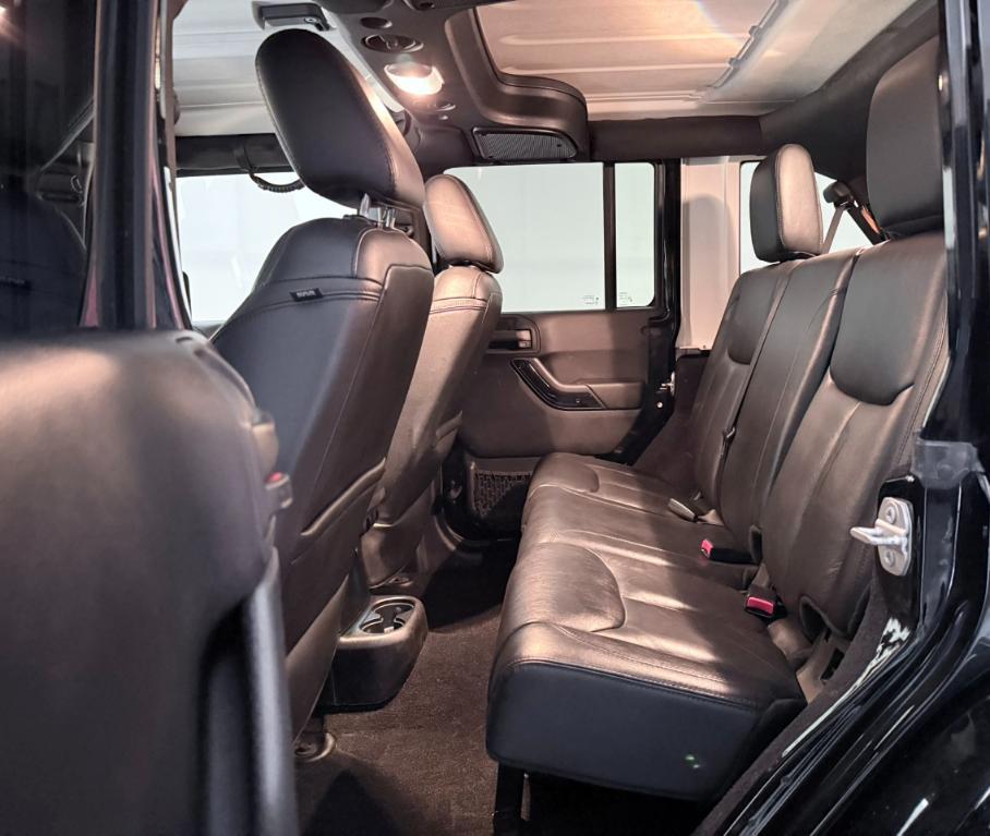 used 2015 Jeep Wrangler Unlimited car, priced at $19,300