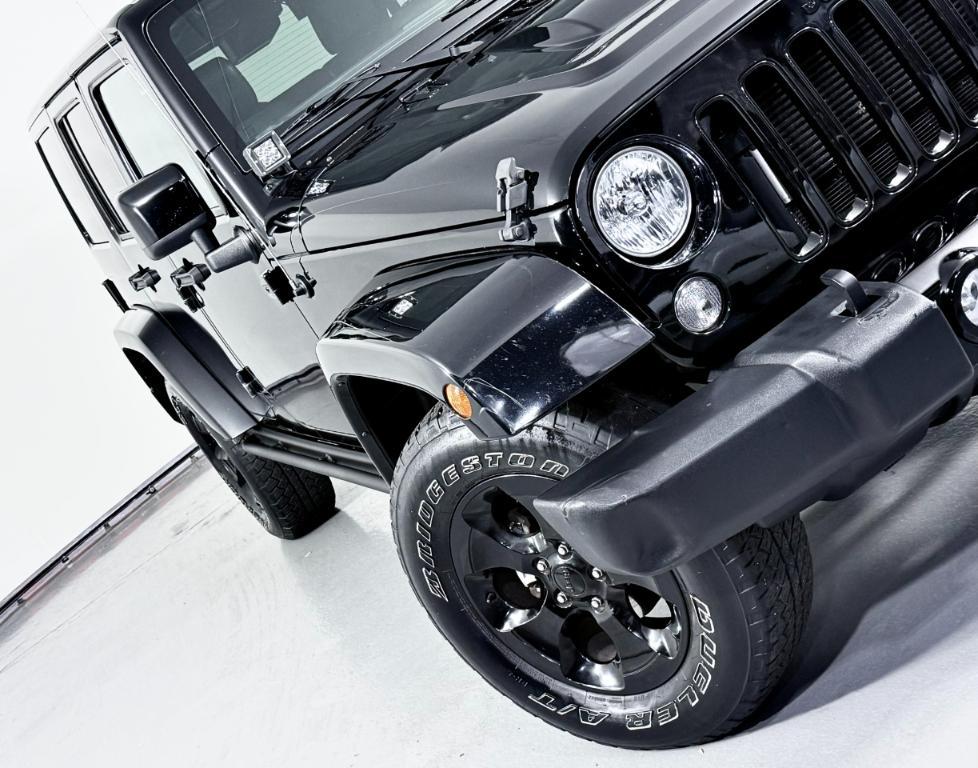 used 2015 Jeep Wrangler Unlimited car, priced at $19,300