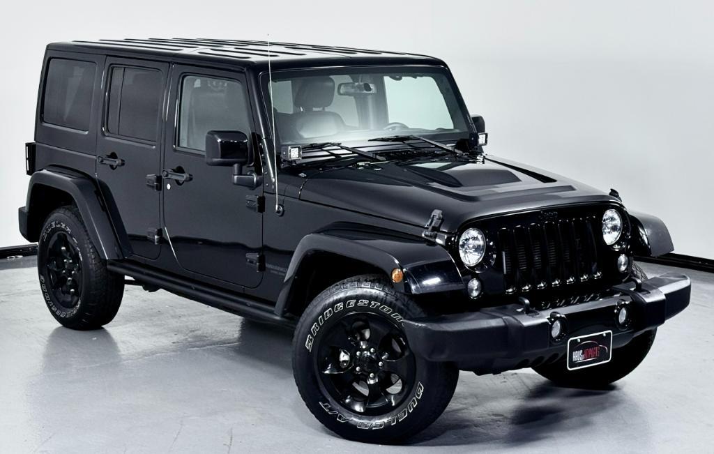 used 2015 Jeep Wrangler Unlimited car, priced at $19,300