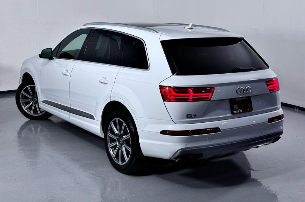 used 2019 Audi Q7 car, priced at $18,500