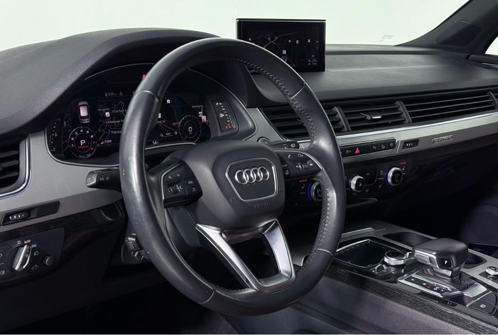 used 2019 Audi Q7 car, priced at $18,500