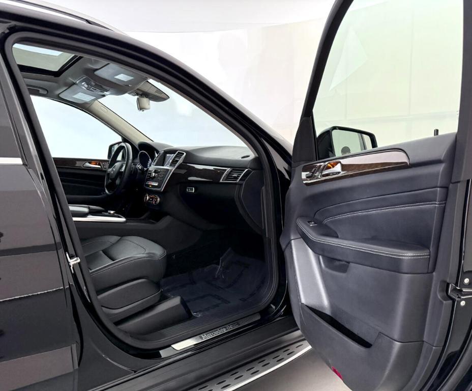 used 2015 Mercedes-Benz M-Class car, priced at $17,500