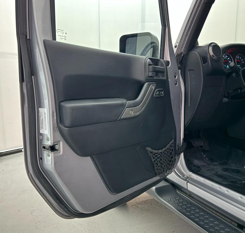 used 2014 Jeep Wrangler Unlimited car, priced at $12,400