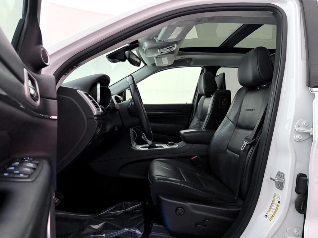 used 2018 Jeep Grand Cherokee car, priced at $20,400