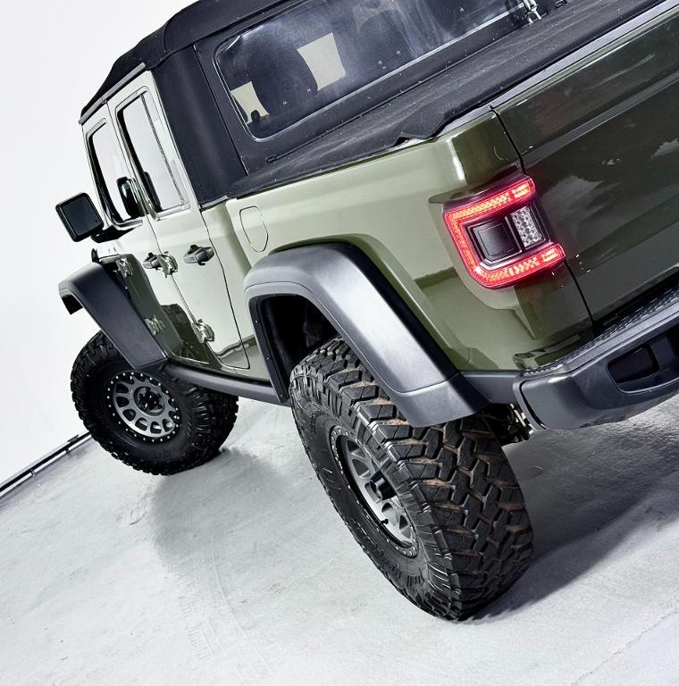 used 2022 Jeep Gladiator car, priced at $29,900
