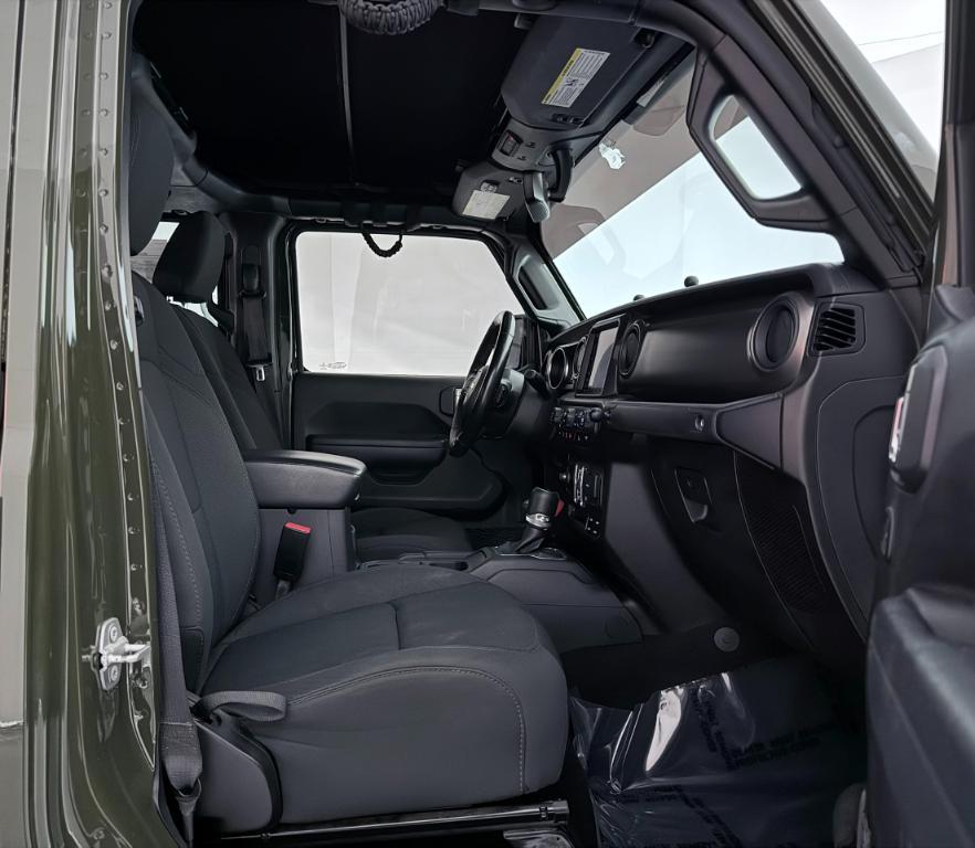 used 2022 Jeep Gladiator car, priced at $29,900