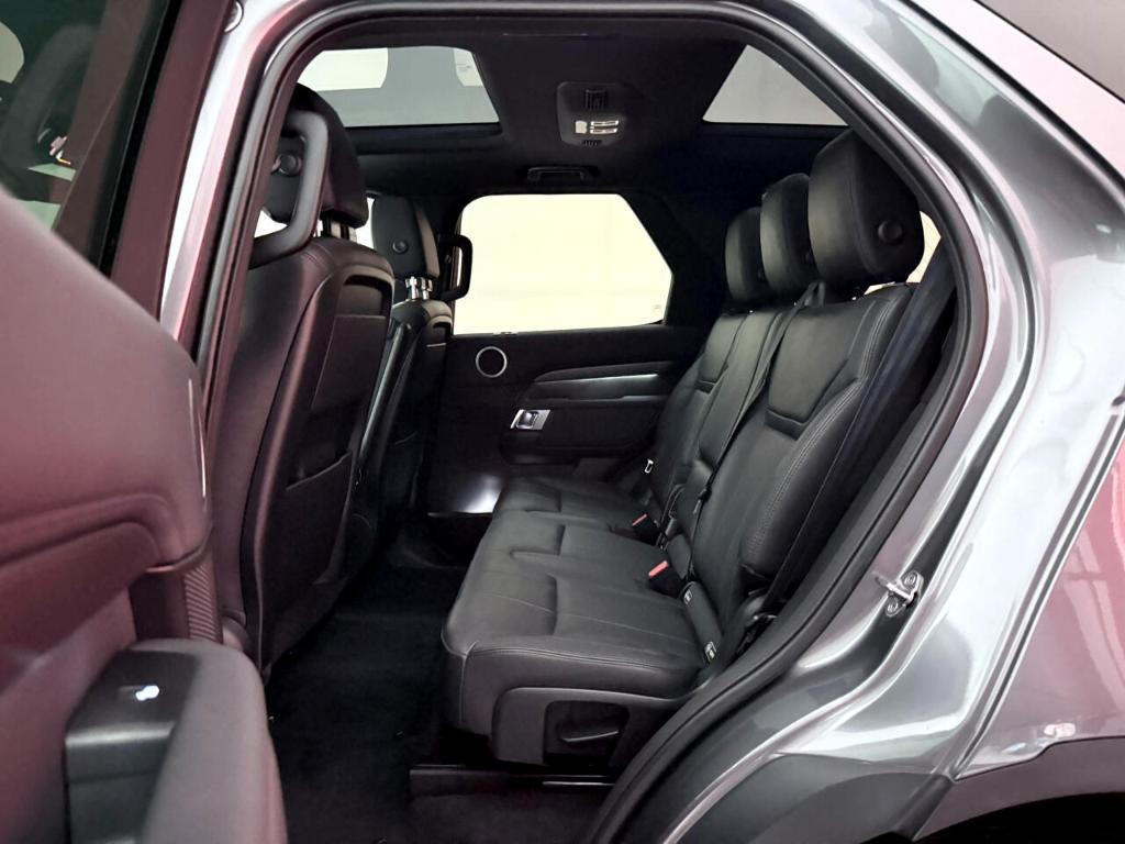 used 2019 Land Rover Discovery car, priced at $22,500
