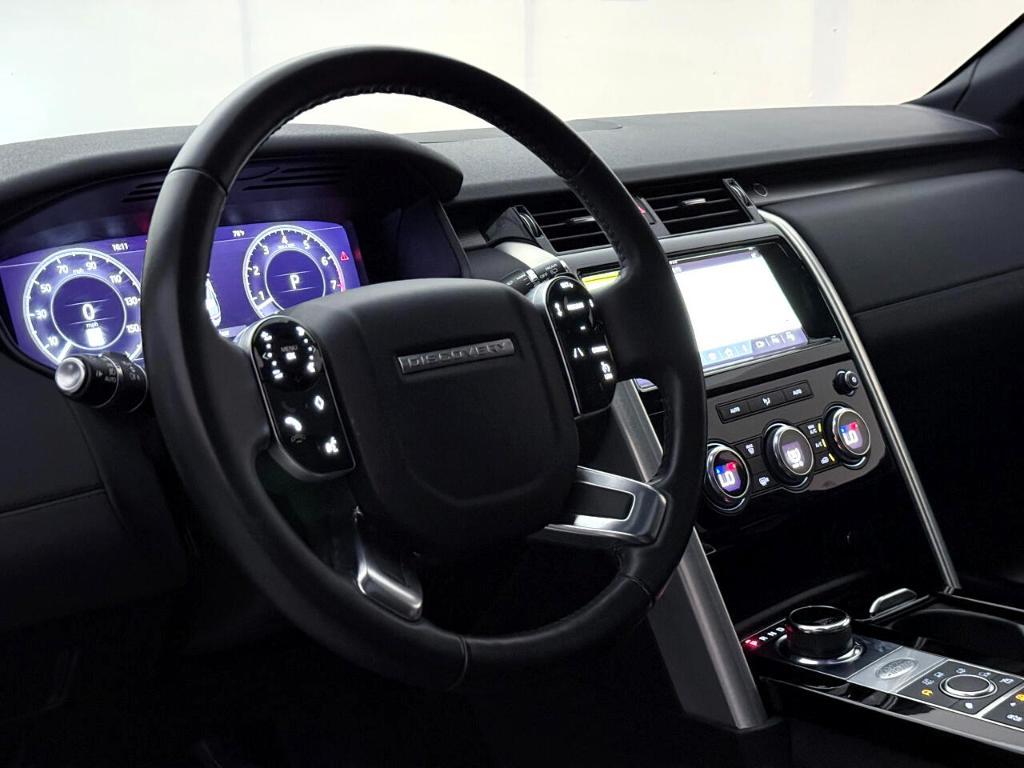 used 2019 Land Rover Discovery car, priced at $22,500