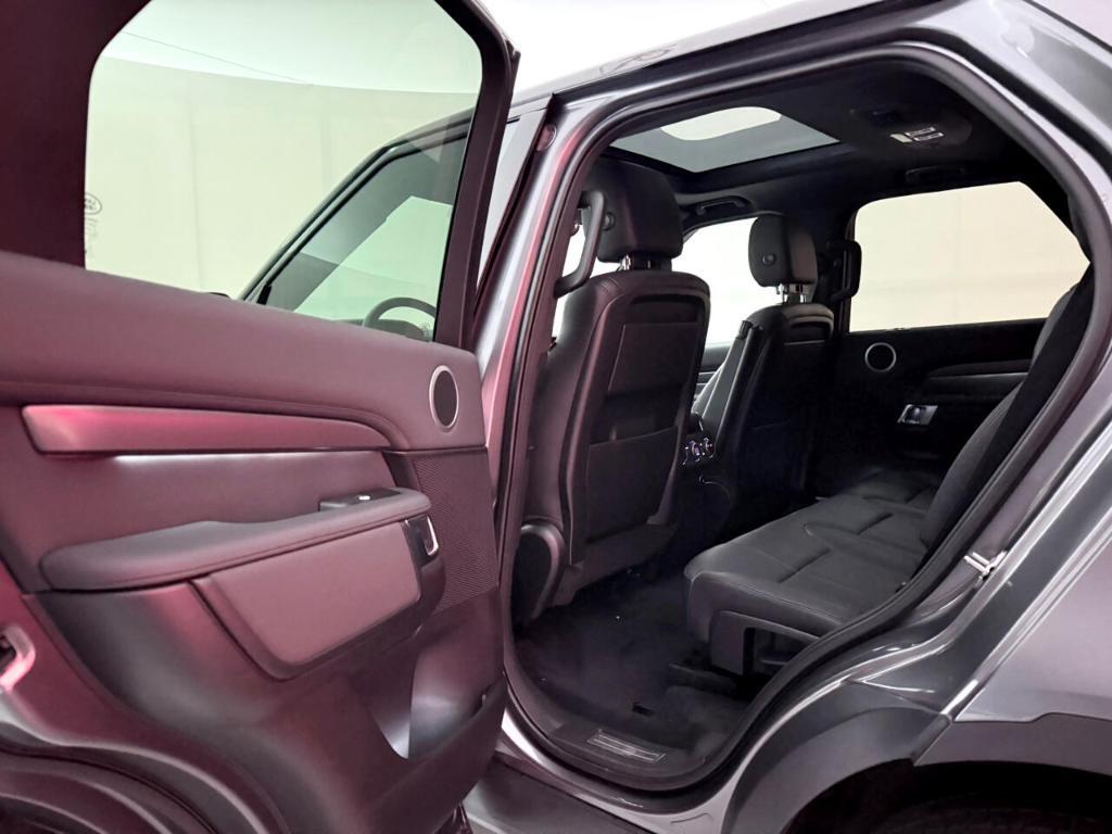 used 2019 Land Rover Discovery car, priced at $22,500