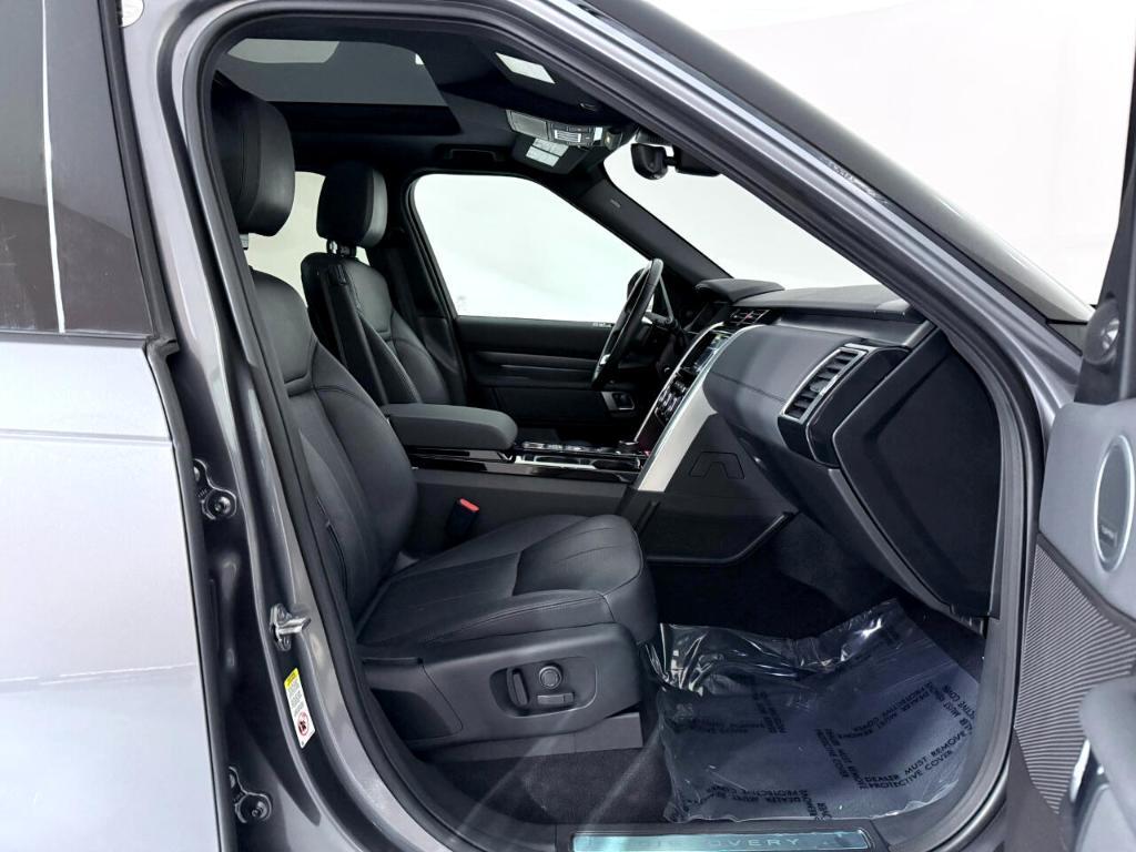 used 2019 Land Rover Discovery car, priced at $22,500