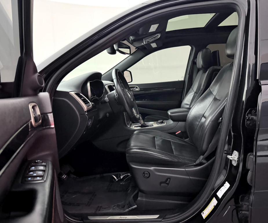 used 2016 Jeep Grand Cherokee car, priced at $10,500