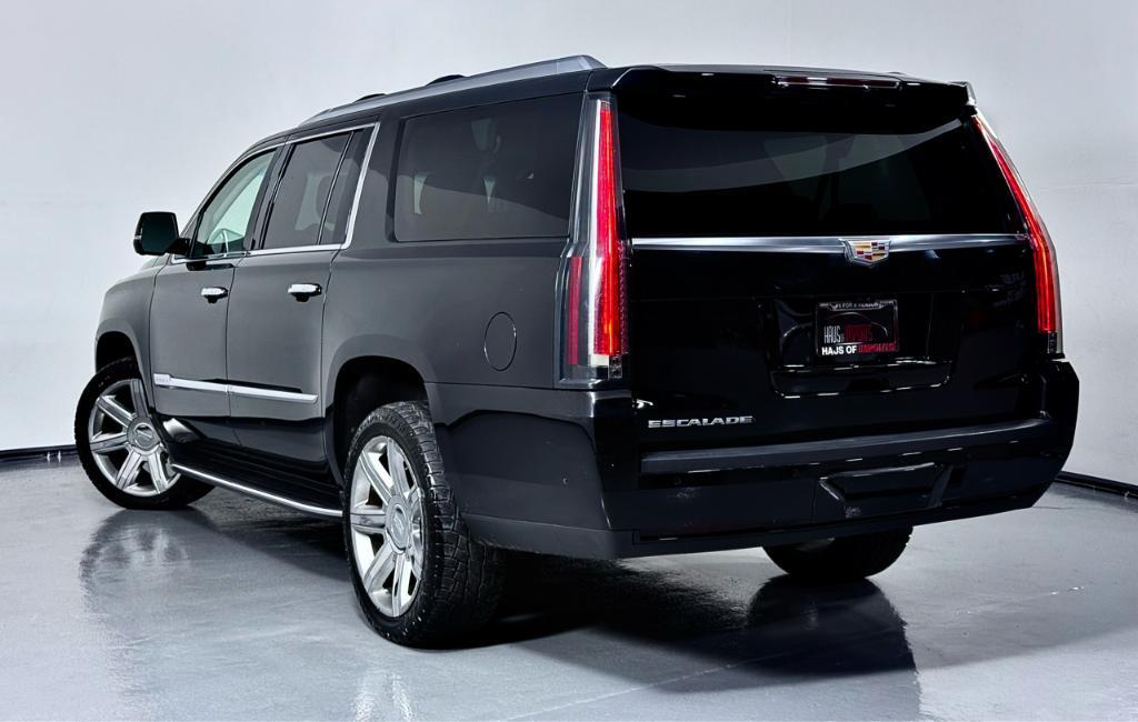 used 2018 Cadillac Escalade ESV car, priced at $27,450