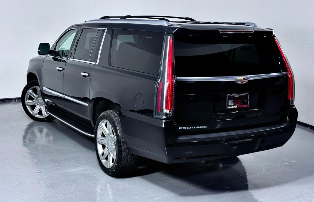 used 2018 Cadillac Escalade ESV car, priced at $27,450