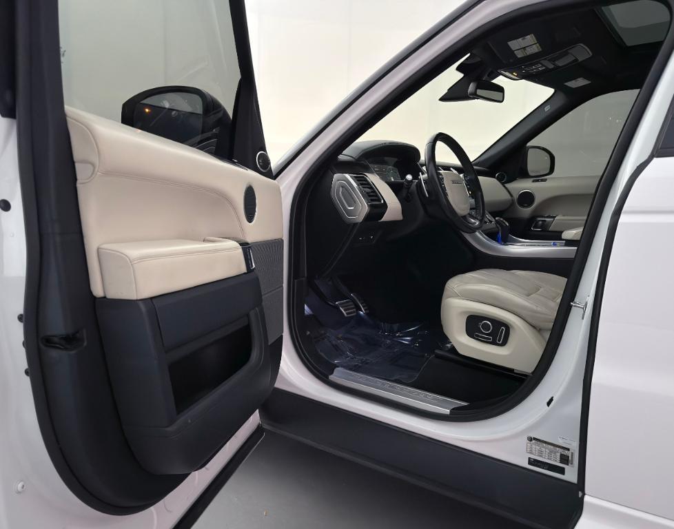 used 2016 Land Rover Range Rover Sport car, priced at $22,600