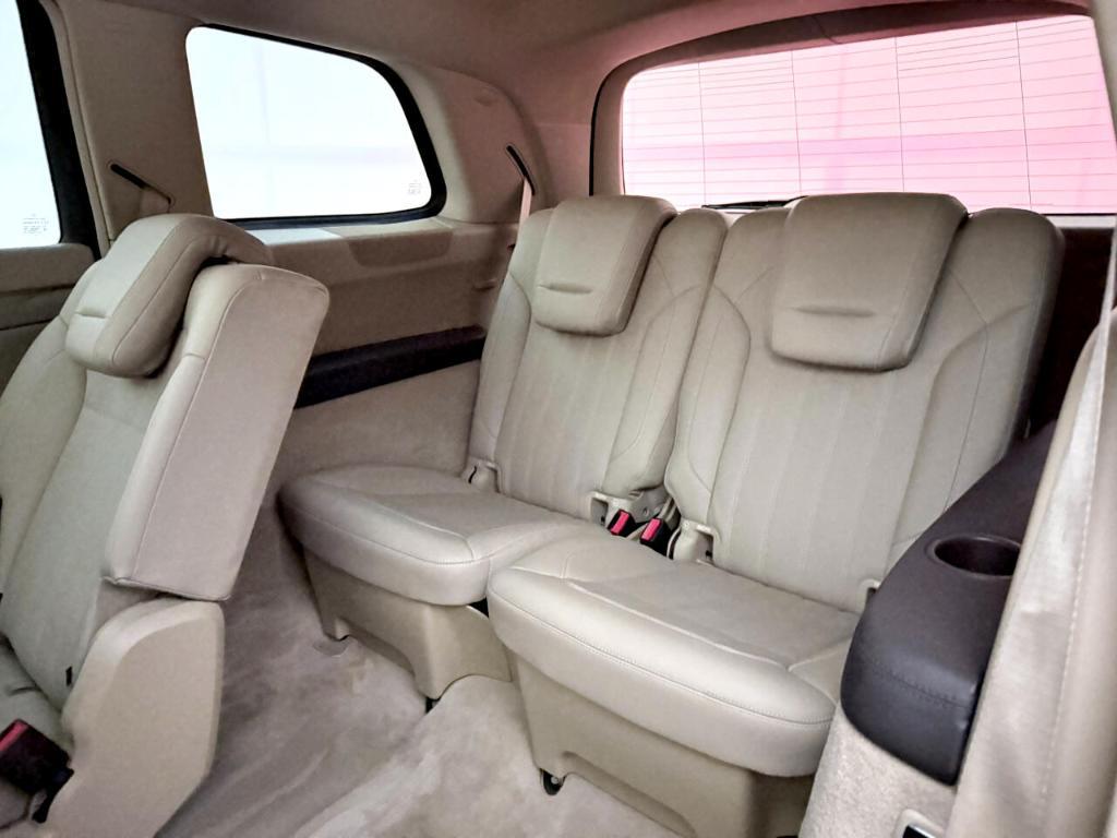 used 2016 Mercedes-Benz GL-Class car, priced at $18,900