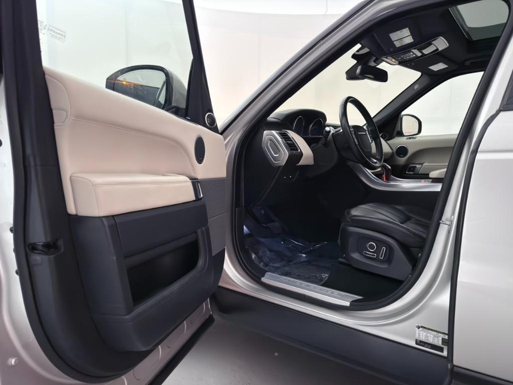 used 2016 Land Rover Range Rover Sport car, priced at $15,800