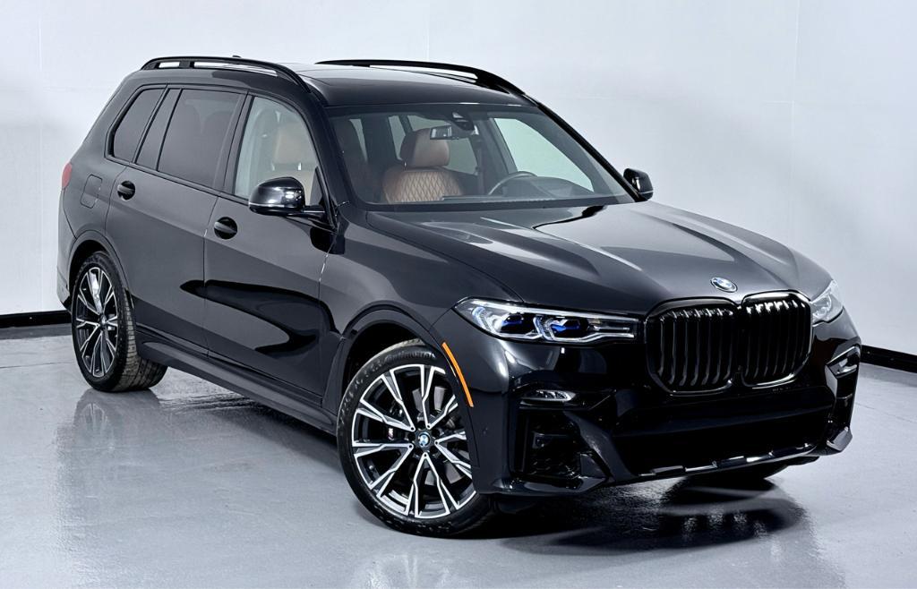 used 2022 BMW X7 car, priced at $64,400