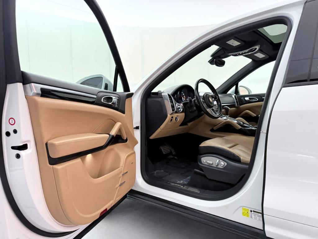 used 2017 Porsche Cayenne car, priced at $23,900