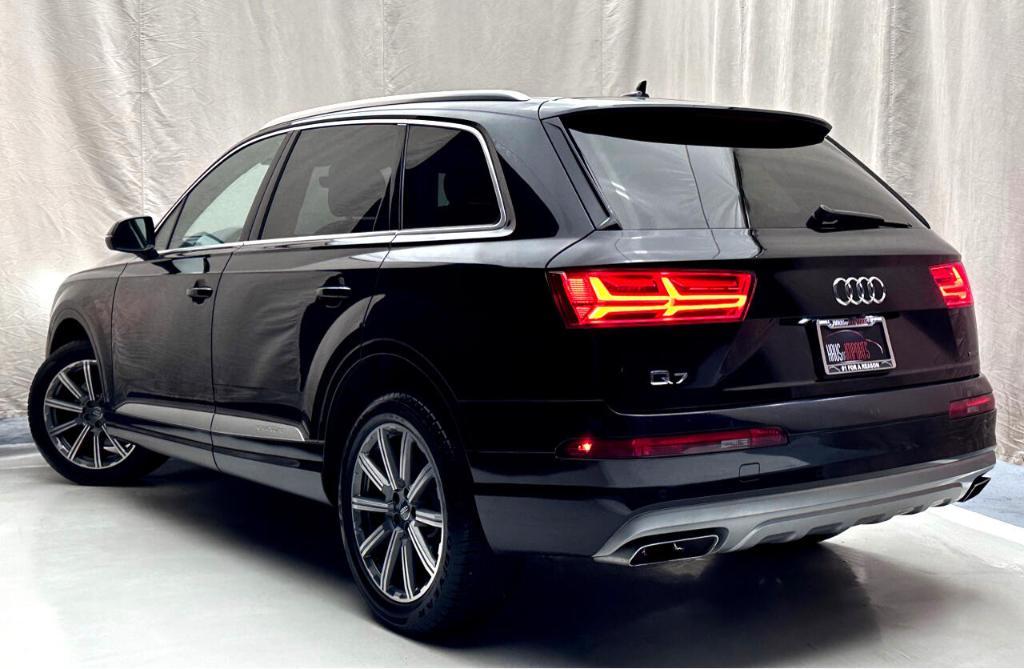 used 2018 Audi Q7 car, priced at $19,750