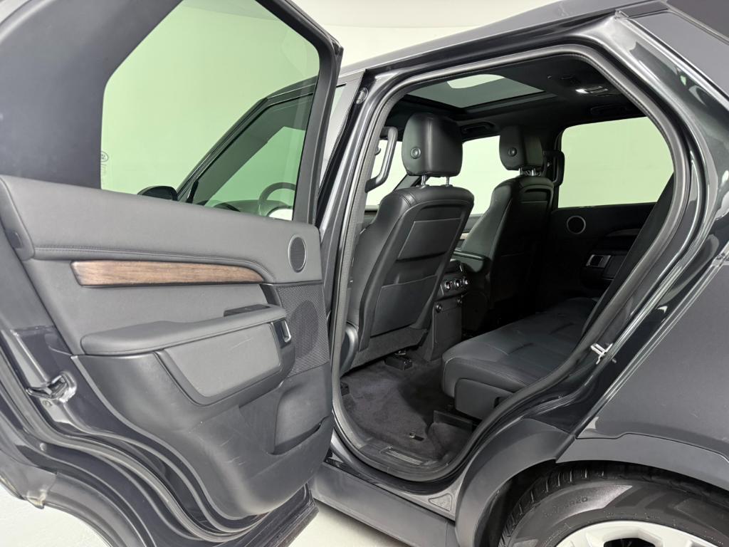used 2020 Land Rover Discovery car, priced at $25,900
