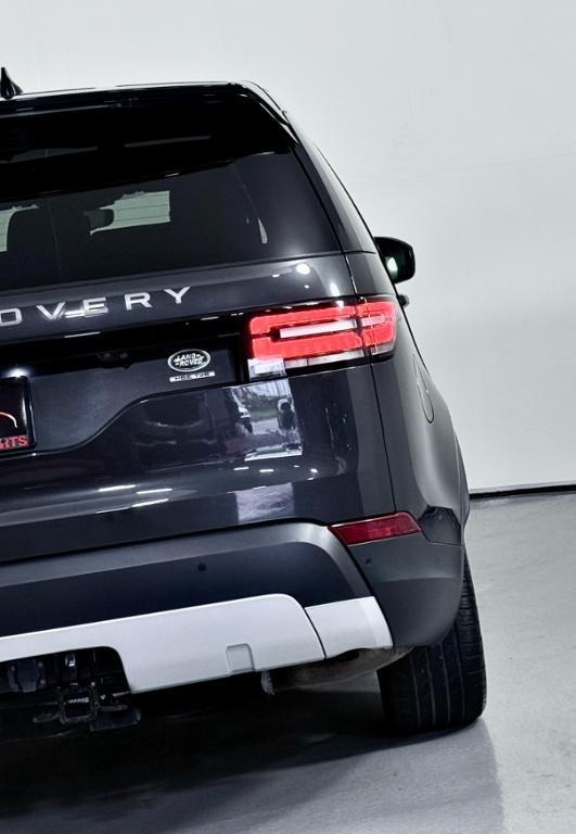 used 2020 Land Rover Discovery car, priced at $25,900